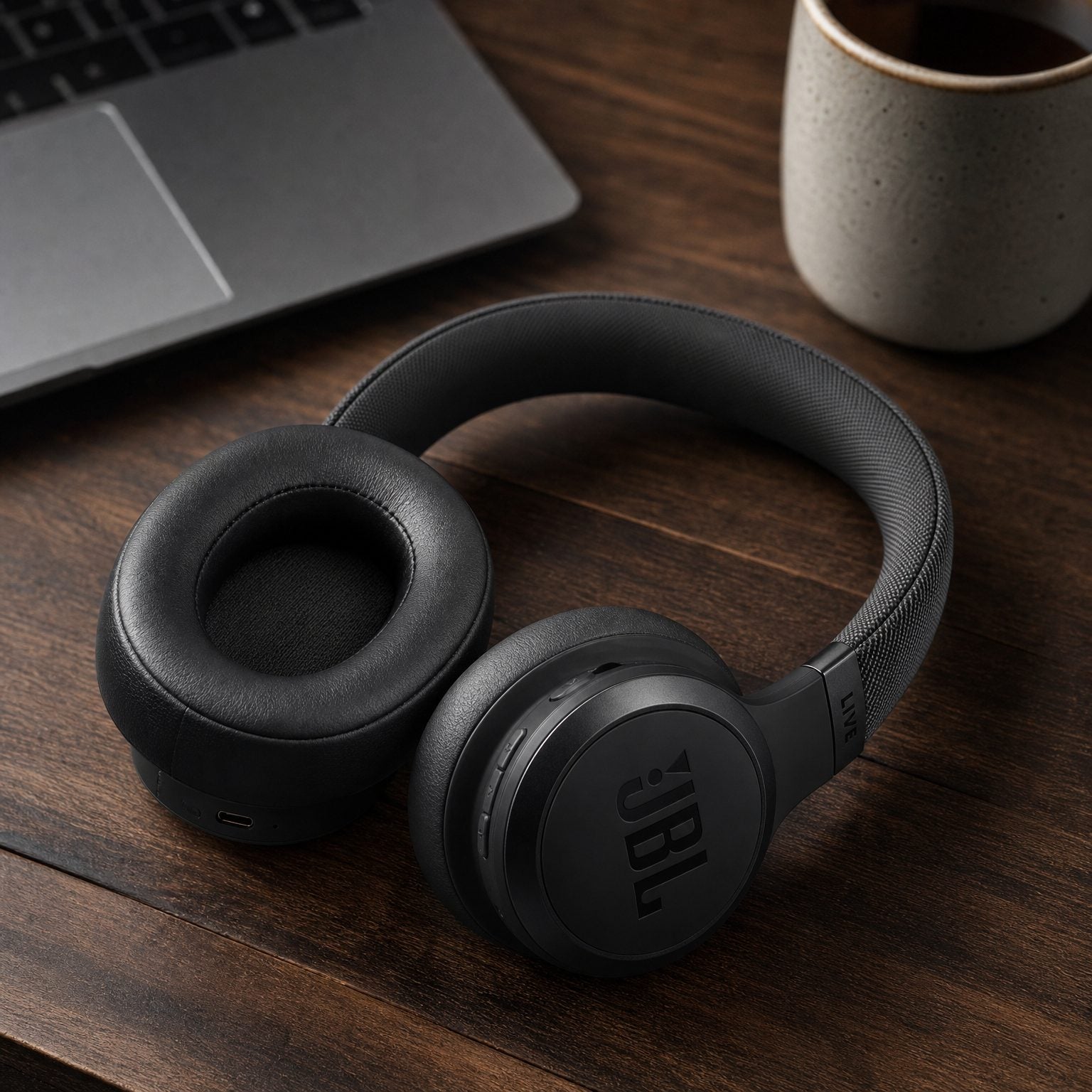 Oorkussens voor JBL Live 460NC / 670NC – Geschikt voor Live 460NC, Live 670NC — Lifestyle
